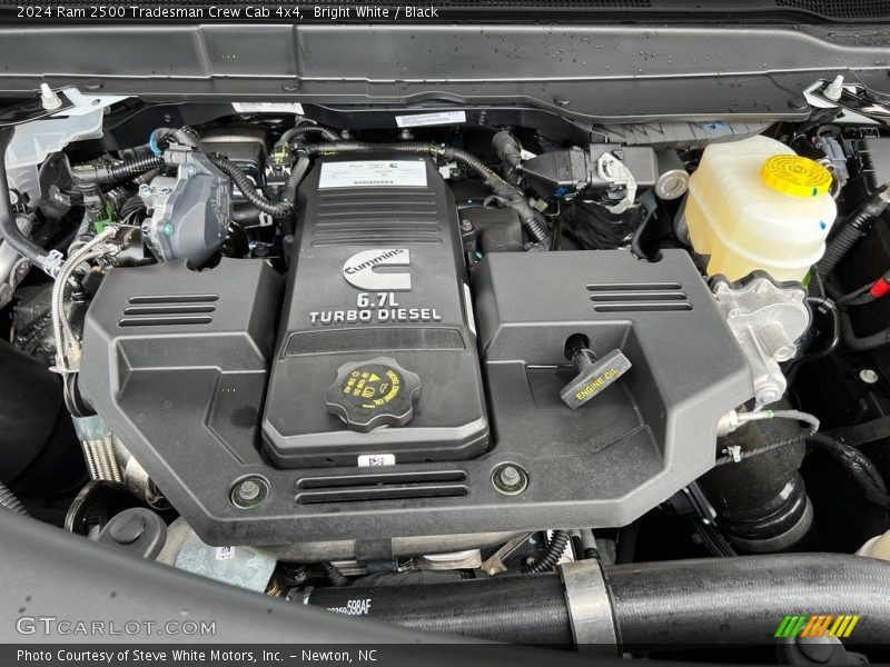 Bright White / Black 2024 Ram 2500 Tradesman Crew Cab 4x4