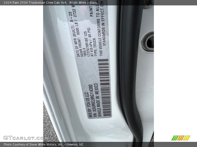 Bright White / Black 2024 Ram 2500 Tradesman Crew Cab 4x4