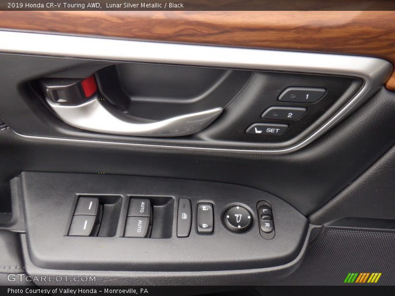 Controls of 2019 CR-V Touring AWD