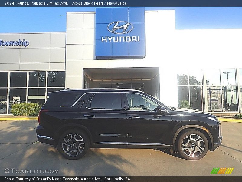 Abyss Black Pearl / Navy/Beige 2024 Hyundai Palisade Limited AWD