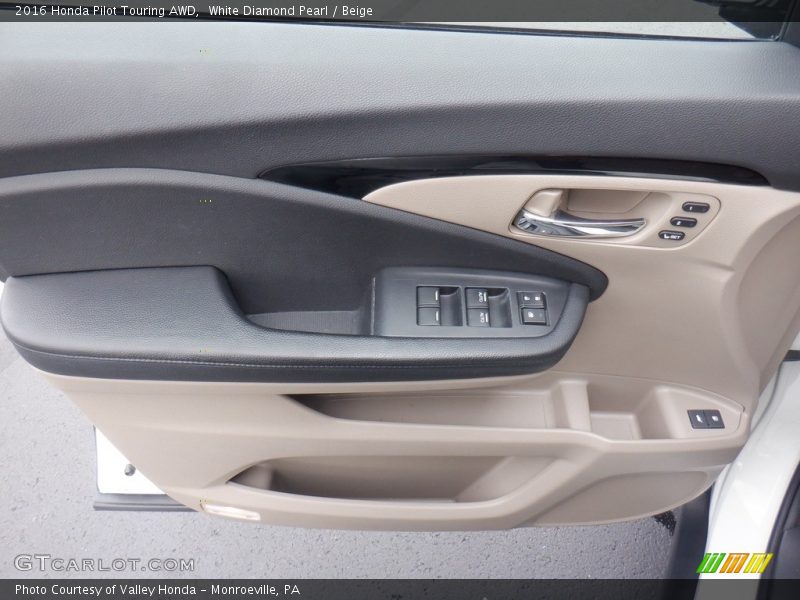 Door Panel of 2016 Pilot Touring AWD