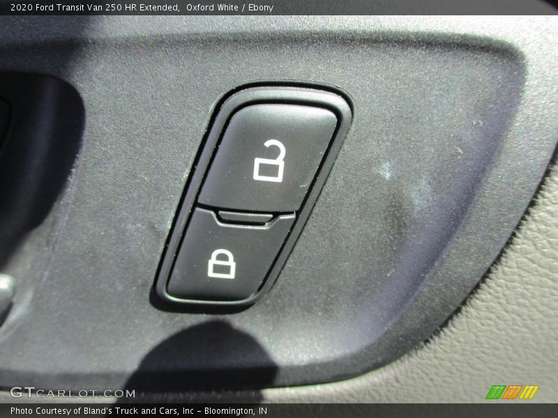 Oxford White / Ebony 2020 Ford Transit Van 250 HR Extended
