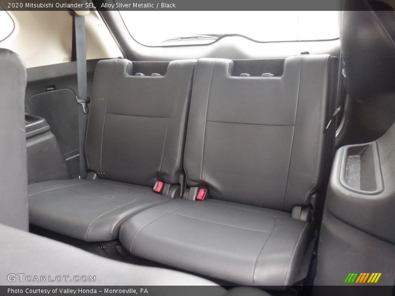 Alloy Silver Metallic / Black 2020 Mitsubishi Outlander SEL