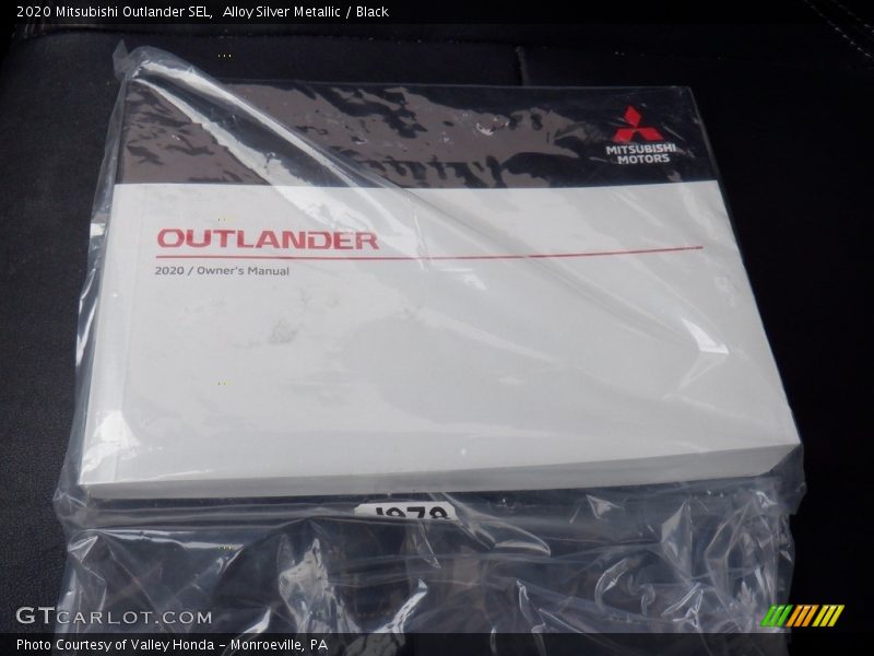 Alloy Silver Metallic / Black 2020 Mitsubishi Outlander SEL