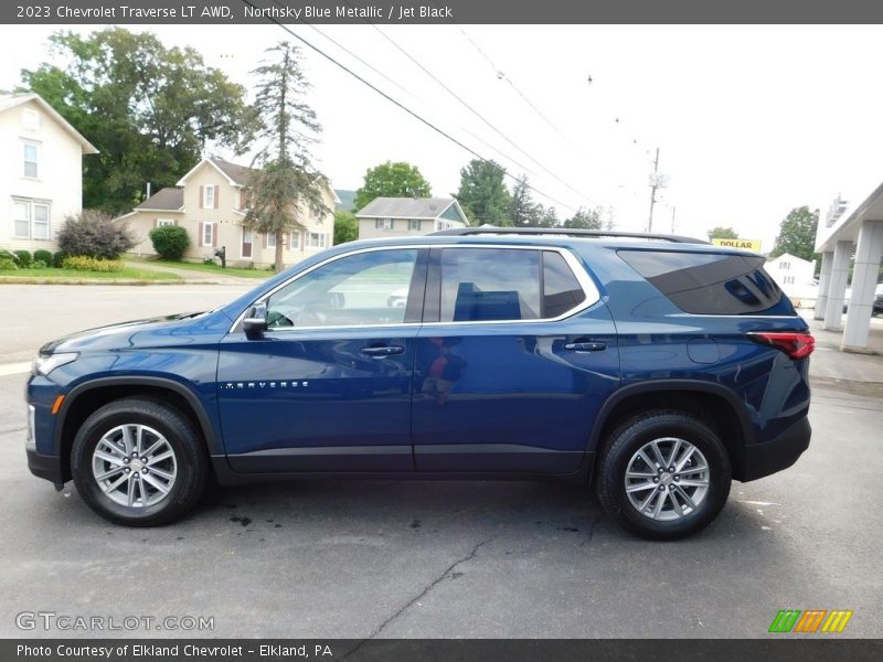 Northsky Blue Metallic / Jet Black 2023 Chevrolet Traverse LT AWD