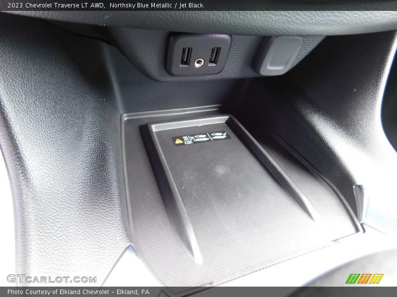 Northsky Blue Metallic / Jet Black 2023 Chevrolet Traverse LT AWD