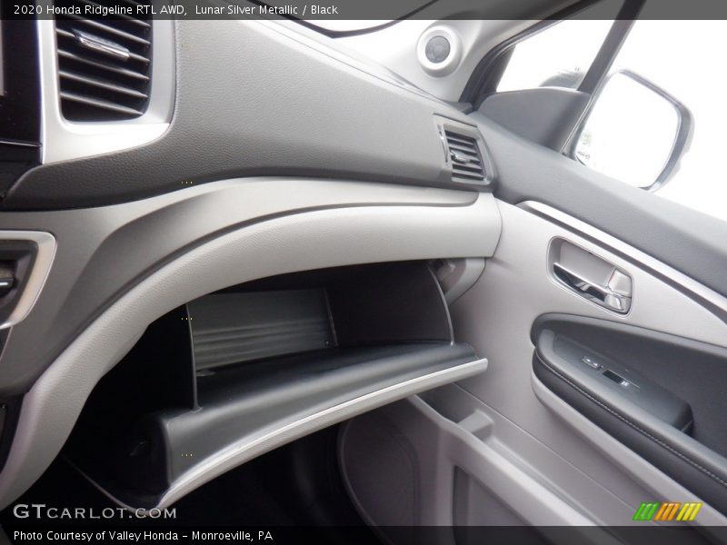 Lunar Silver Metallic / Black 2020 Honda Ridgeline RTL AWD