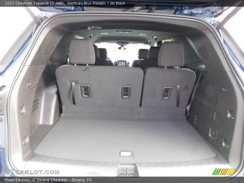 Northsky Blue Metallic / Jet Black 2023 Chevrolet Traverse LT AWD