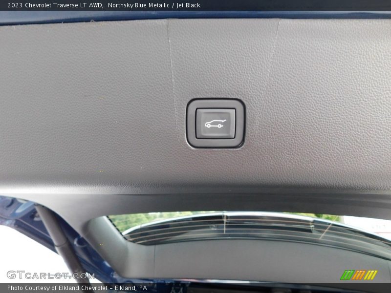 Northsky Blue Metallic / Jet Black 2023 Chevrolet Traverse LT AWD