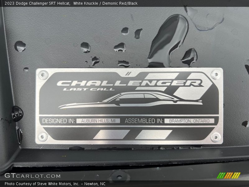 White Knuckle / Demonic Red/Black 2023 Dodge Challenger SRT Hellcat