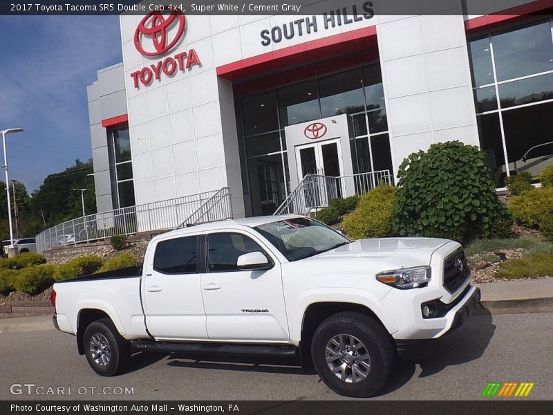 Super White / Cement Gray 2017 Toyota Tacoma SR5 Double Cab 4x4