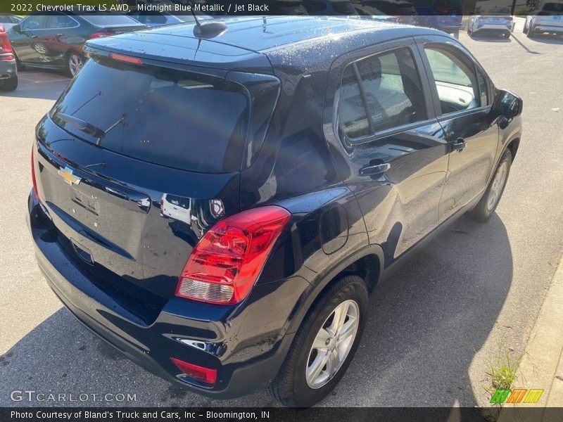 Midnight Blue Metallic / Jet Black 2022 Chevrolet Trax LS AWD