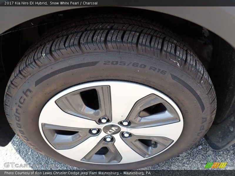  2017 Niro EX Hybrid Wheel