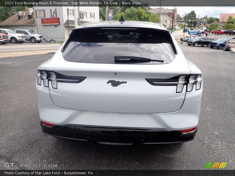 Star White Metallic Tri-Coat / Black Onyx 2023 Ford Mustang Mach-E Premium