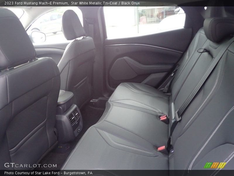Star White Metallic Tri-Coat / Black Onyx 2023 Ford Mustang Mach-E Premium