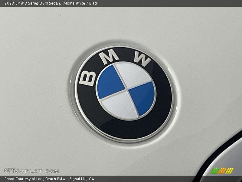 Alpine White / Black 2023 BMW 3 Series 330i Sedan