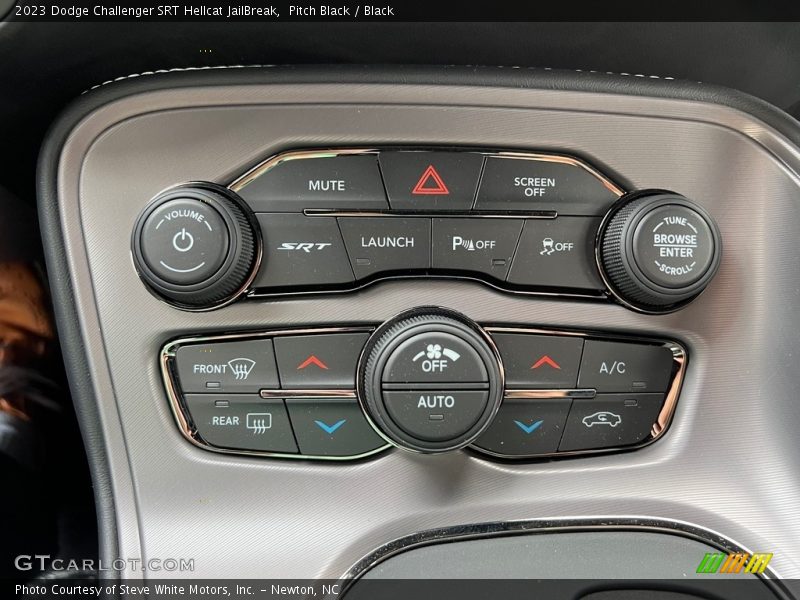 Controls of 2023 Challenger SRT Hellcat JailBreak