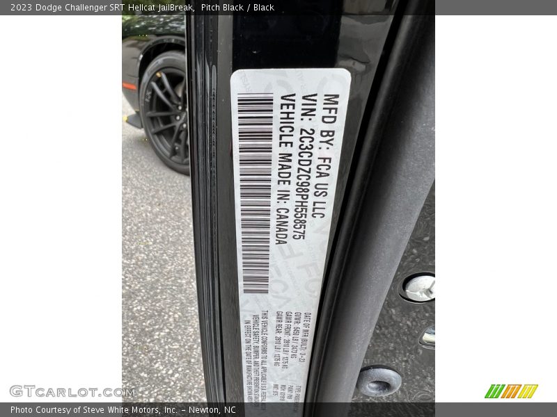 Pitch Black / Black 2023 Dodge Challenger SRT Hellcat JailBreak