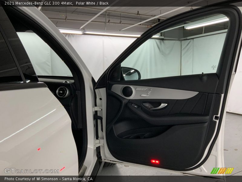 Polar White / Black 2021 Mercedes-Benz GLC 300 4Matic