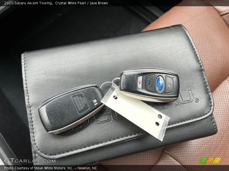 Keys of 2020 Ascent Touring