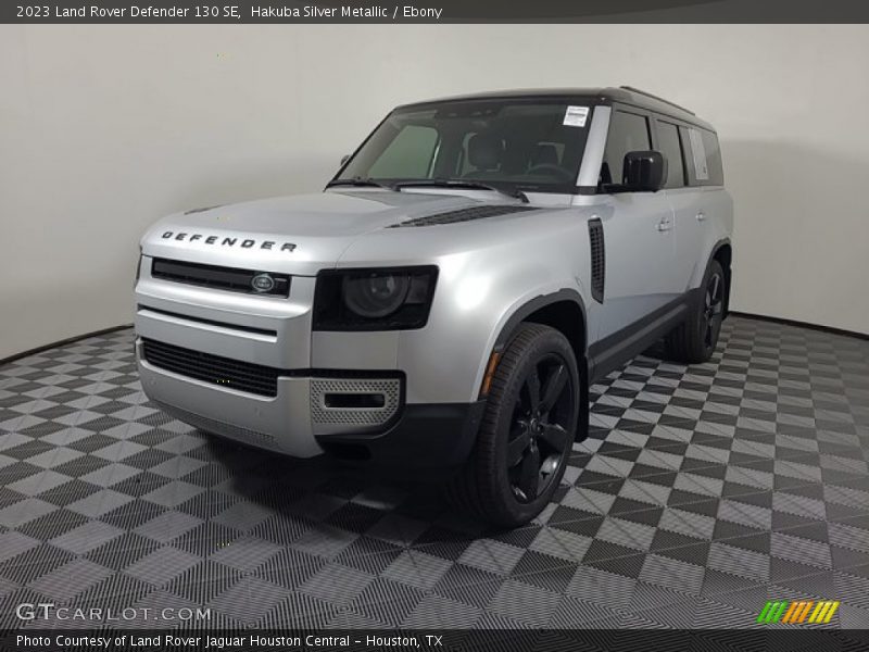 Hakuba Silver Metallic / Ebony 2023 Land Rover Defender 130 SE