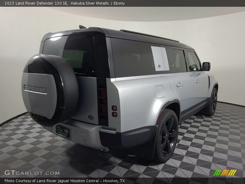 Hakuba Silver Metallic / Ebony 2023 Land Rover Defender 130 SE