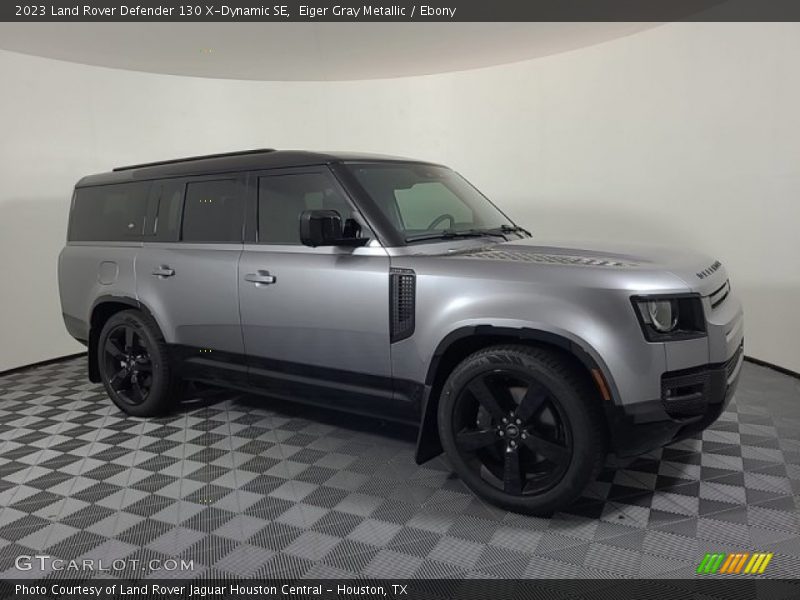 Front 3/4 View of 2023 Defender 130 X-Dynamic SE