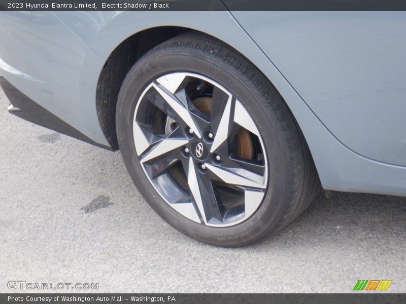  2023 Elantra Limited Wheel