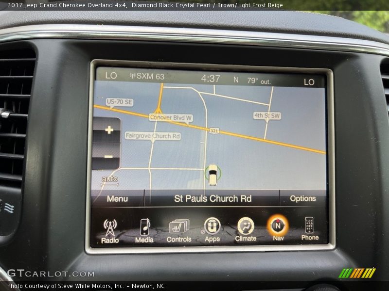 Navigation of 2017 Grand Cherokee Overland 4x4