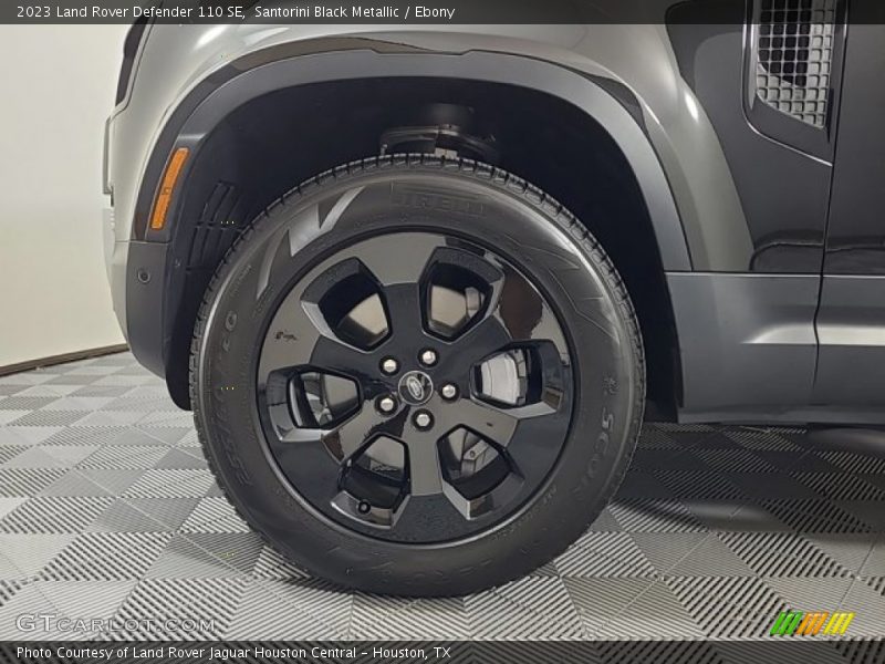  2023 Defender 110 SE Wheel