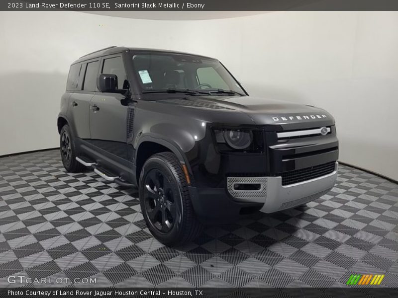  2023 Defender 110 SE Santorini Black Metallic