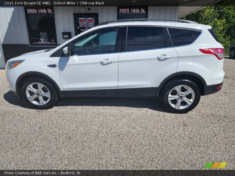 Oxford White / Charcoal Black 2015 Ford Escape SE 4WD