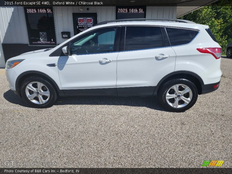 Oxford White / Charcoal Black 2015 Ford Escape SE 4WD