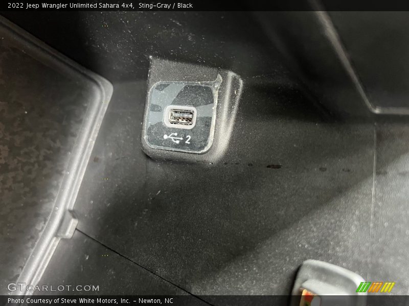 Sting-Gray / Black 2022 Jeep Wrangler Unlimited Sahara 4x4