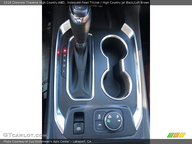 Iridescent Pearl Tricoat / High Country Jet Black/Loft Brown 2018 Chevrolet Traverse High Country AWD