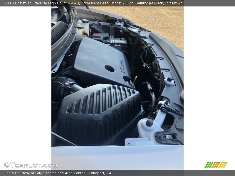 Iridescent Pearl Tricoat / High Country Jet Black/Loft Brown 2018 Chevrolet Traverse High Country AWD