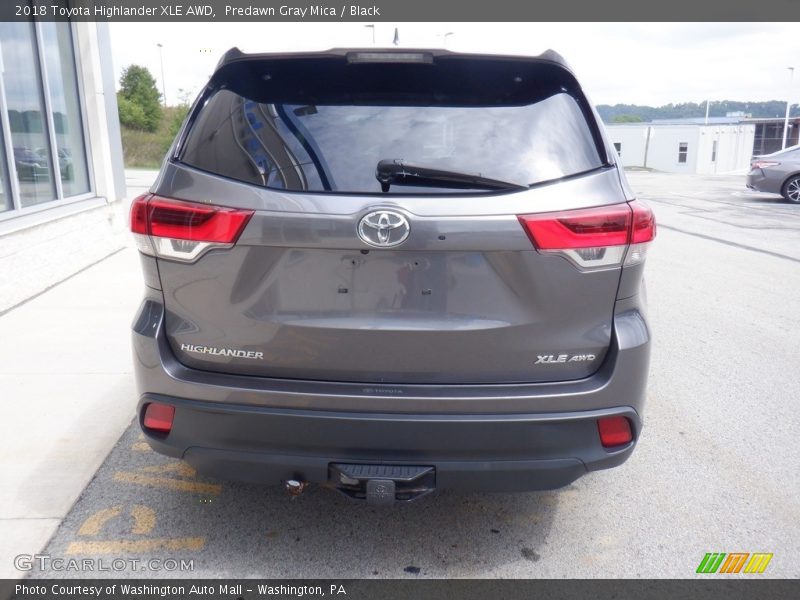 Predawn Gray Mica / Black 2018 Toyota Highlander XLE AWD