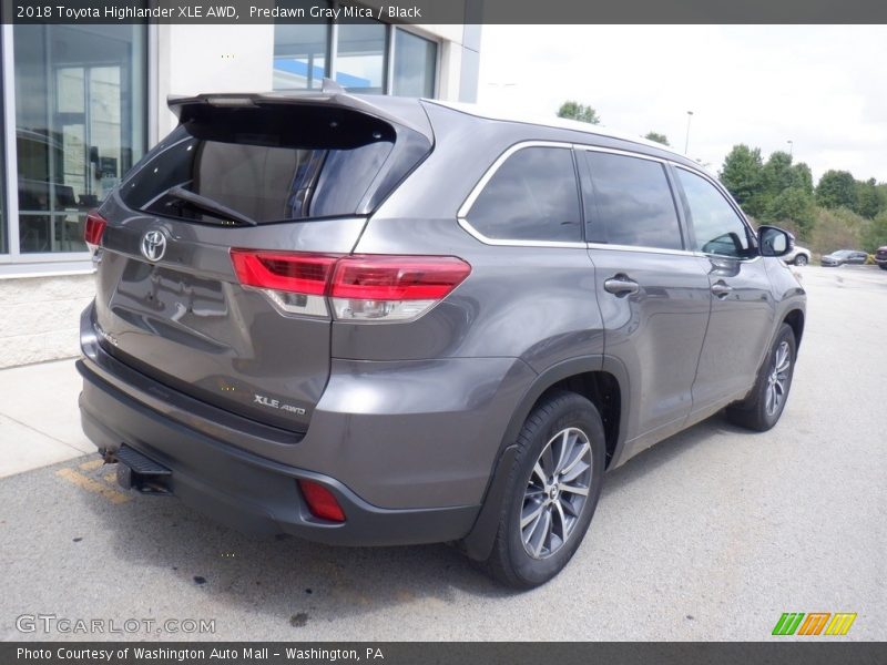 Predawn Gray Mica / Black 2018 Toyota Highlander XLE AWD