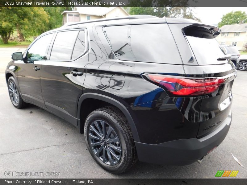 Mosaic Black Metallic / Jet Black 2023 Chevrolet Traverse RS AWD