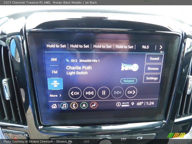 Mosaic Black Metallic / Jet Black 2023 Chevrolet Traverse RS AWD