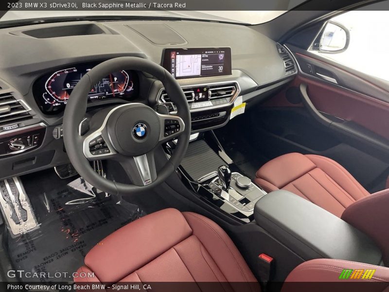  2023 X3 sDrive30i Tacora Red Interior