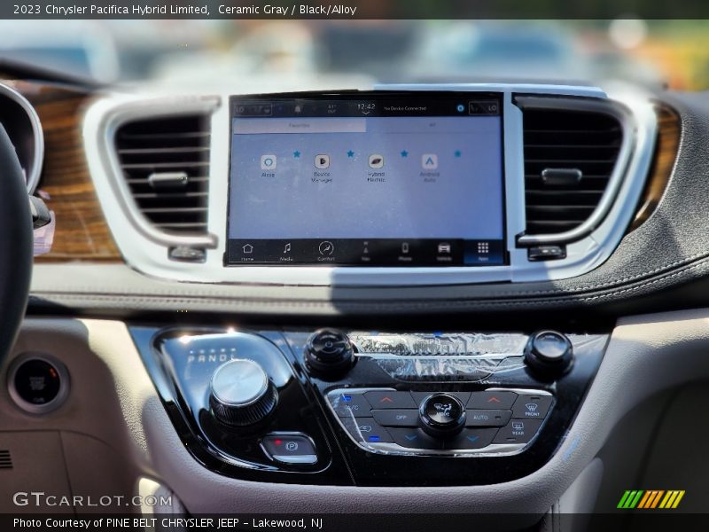 Ceramic Gray / Black/Alloy 2023 Chrysler Pacifica Hybrid Limited