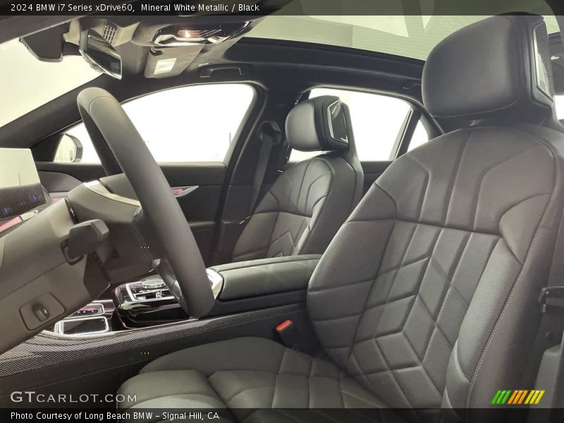 Front Seat of 2024 i7 Series xDrive60