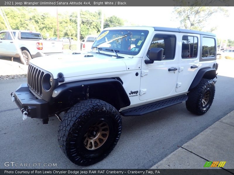 Bright White / Black 2021 Jeep Wrangler Unlimited Sahara Altitude 4x4