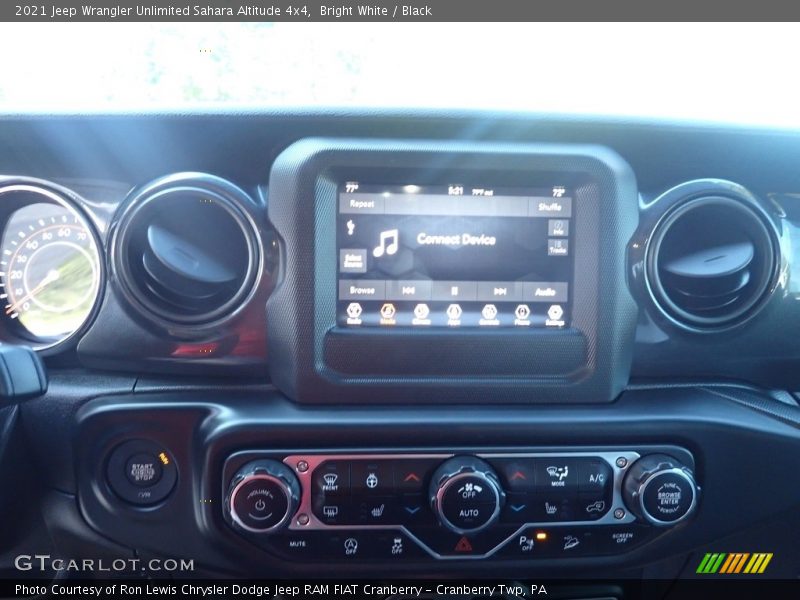 Bright White / Black 2021 Jeep Wrangler Unlimited Sahara Altitude 4x4