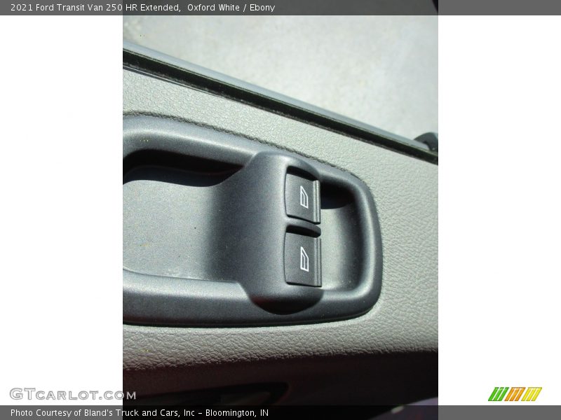 Oxford White / Ebony 2021 Ford Transit Van 250 HR Extended