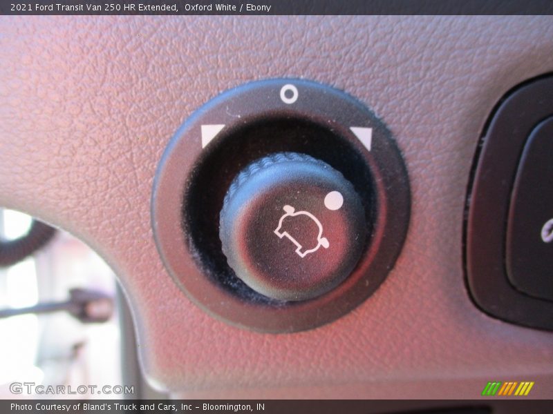 Oxford White / Ebony 2021 Ford Transit Van 250 HR Extended