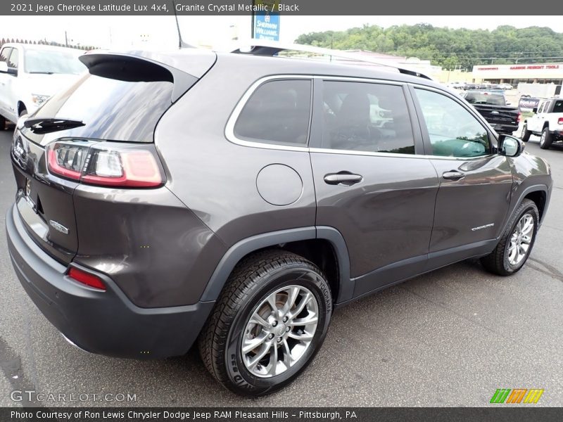 Granite Crystal Metallic / Black 2021 Jeep Cherokee Latitude Lux 4x4