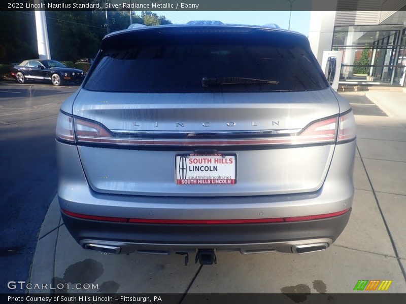 Silver Radiance Metallic / Ebony 2022 Lincoln Nautilus Standard