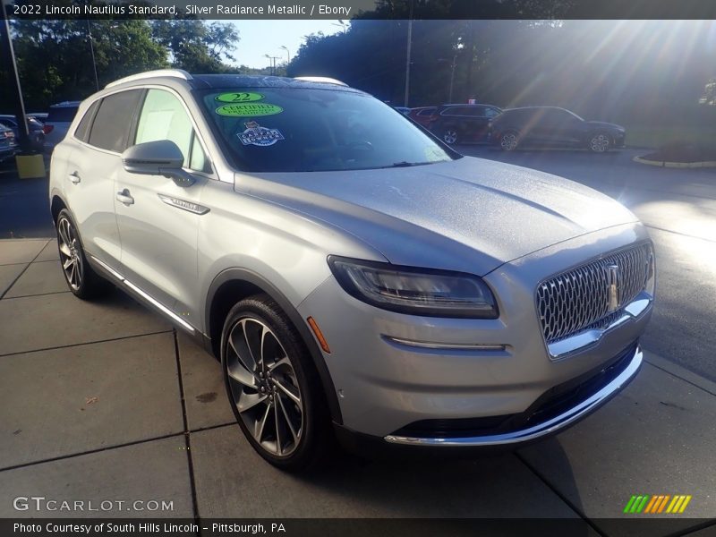 Silver Radiance Metallic / Ebony 2022 Lincoln Nautilus Standard